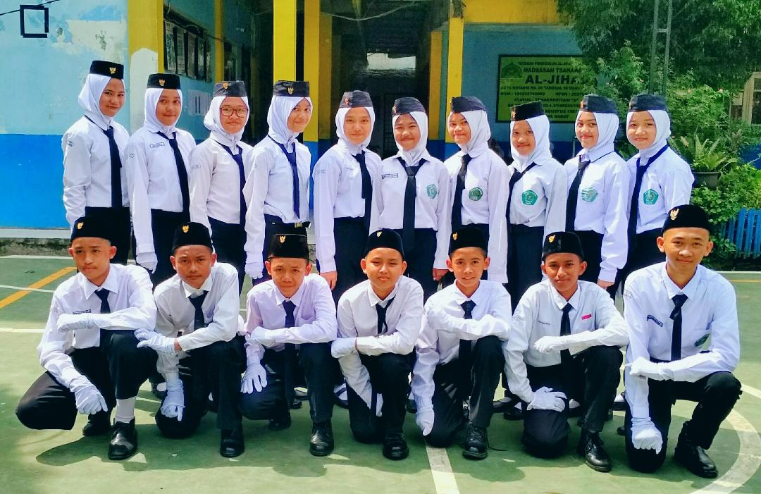 Anak-anak Paskibra MTs Al-Jihad