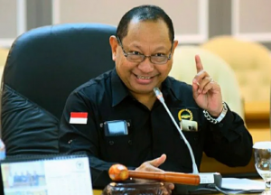Kabiro Pemberitaan Parlemen Senayan, Hani Tahapari.