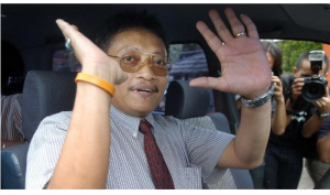 Pollycarpus Budihari Prijanto meninggal dunia. Mantan pilot Garuda Indonesia itu pernah menjadi narapidana kasus pembunuhan aktivis HAM Munir.