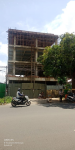 2 unit bangunan setinggi 4 lantai di Jl. Joglo Raya No.8 berdiri tanpa IMB