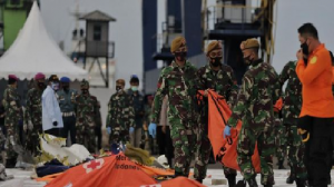 Proses evakuasi Sriwijaya Air SJ 182.