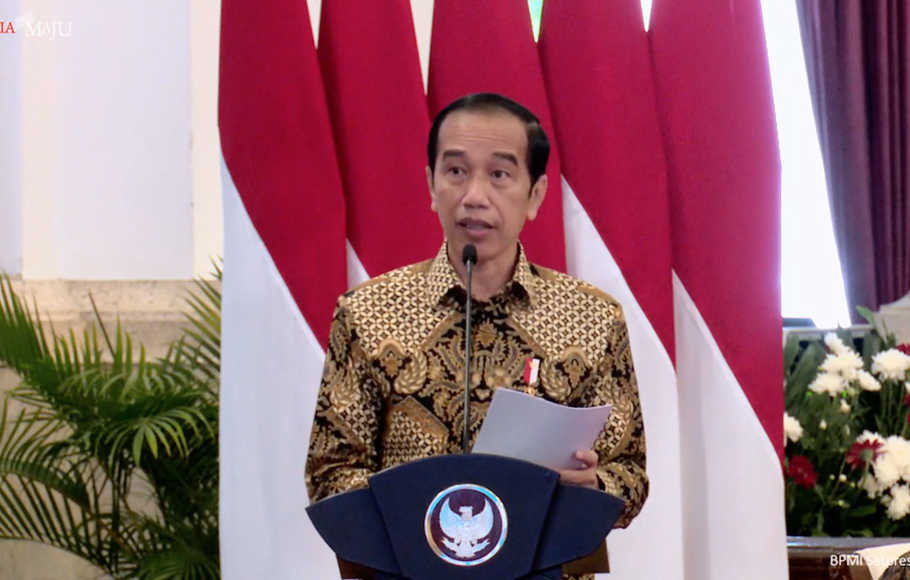 Presiden Joko Widodo menyampaikan pidato pada peringatan Hari Pers Nasional di Istana Negara, Jakarta, Selasa, 9 Februari 2021. (Foto: Youtube/Sekretariat Presiden)