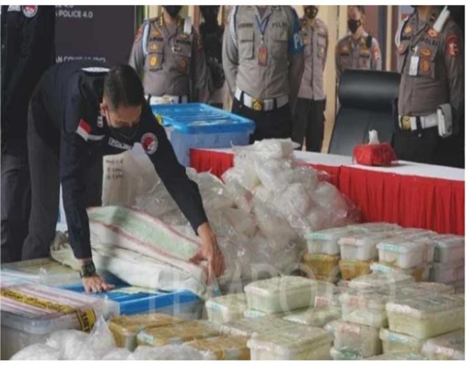 Barang bukti sabu selundupan 2,5 ton