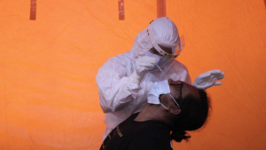 Kasus covid-19 mulai merangkak naik sepekan usai Lebaran.