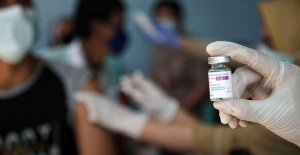 Pemberian Vaksin AstraZeneca