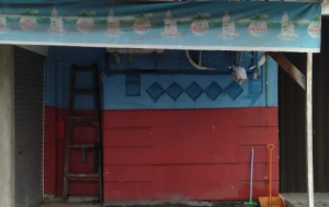 Kafe Kade Kade di duga telah disegel namun tetap buka hingga jam 04.00 WIB.