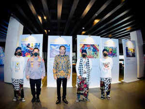 Presiden Jokowi menyatakan bahwa kegiatan festival atau lomba seni mural Piala Kapolri 2021 telah menciptakan iklim yang positif dalam proses demokrasi di Indonesia
