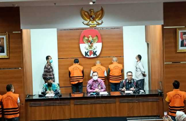Konferensi pers penetapan tersangka Wali Kota Bekasi Rahmat Effendi yang dilakukan Komisi Pemberantasan Korupsi (KPK), Kamis 6 Januari 2022.