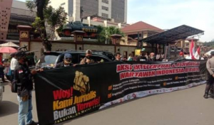 Demo KWI di Mabes POLRI Dan Dewan Pers, Hapus Aturan VERIFIKASI Media Dan UKW