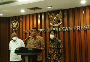 Ketua Dewan Pertimbangan Presiden (Wantimpres) Wiranto saat konferensi pers di Kantor Watimpres, Jumat (8/4/2022).