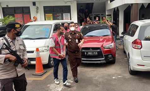Empat tersangka dugaan korupsi pembangunan Pasar Lingkungan di Periuk, Kota Tangerang.