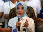 Nicke Widyawati Memberi Keterangan Kepada Anggota DPR