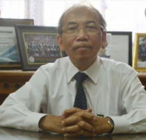 Prof. DR. H. Sumaryoto, Rektor UNINDRA