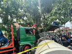 Kecelakaan truk trailer di Jl Sultan Agung, Bekasi, mengakibatkan 10 orang tewas.