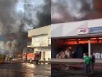 Gudang JNE Express di Jalan Pekapuran, Curug, Cimanggis, Depok terbakar pada Senin (12/9/2022). Fakta terbaru kebakaran gudang JNE Express di Jalan Pekapuran, Cimanggis, Depok, pihak JNE minta maaf.