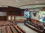 Rapat paripurna DPR RI membahas laporan pemeriksaan keuangan pemerintah