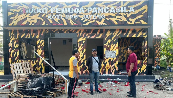 2 Markas Pemuda Pancasila di Semarang Dirusak OTK
