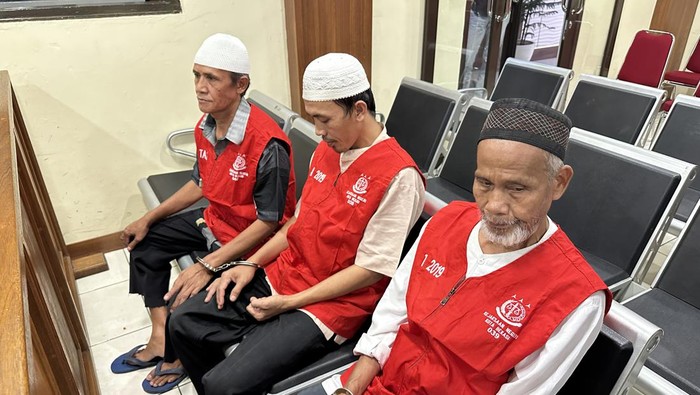 Wowon dan dua rekan pembunuh berantai diadili di PN Bekasi