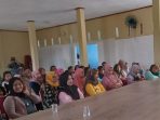 Puluhan emak-emak datangi Kantor Desa Cibinong Kecamatan Gunung Sindur Kabupaten Bogor Kamis siang 18 Januari 2024 kemarin