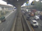 Kondisi lalu lintas di Tol Jakarta Cikampek Km27