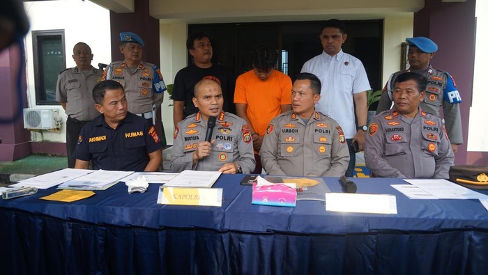 Pria di Cikarang ditangkap polisi usai menipu para pencari kerja hingga harus merugi puluhan juta