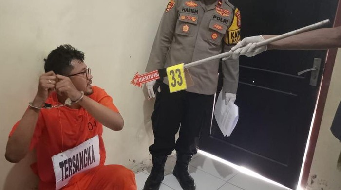 Aditya Hanafi pembunuh rekan kerjanya