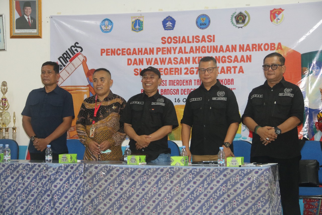 PWI Pokja Jaksel Gelar Penyuluhan 'Jauhi Narkoba, Perluas Wawasan Kebangsaan di SMPN 267 Jakarta PWI Pokja Jaksel Gelar Penyuluhan 'Jauhi Narkoba, Perluas Wawasan Kebangsaan di SMPN 267 Jakarta