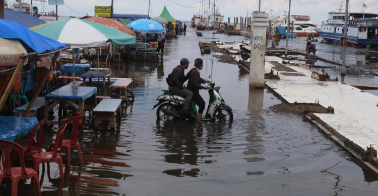 ilustrasi banjir rob di Jakarta