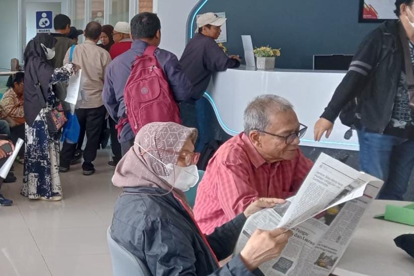 Suasana Pemohon di BPN Jakarta Selatan. Menunggu dan Menunggu..