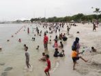 Puluhan ribu pengunjung padati Ancol