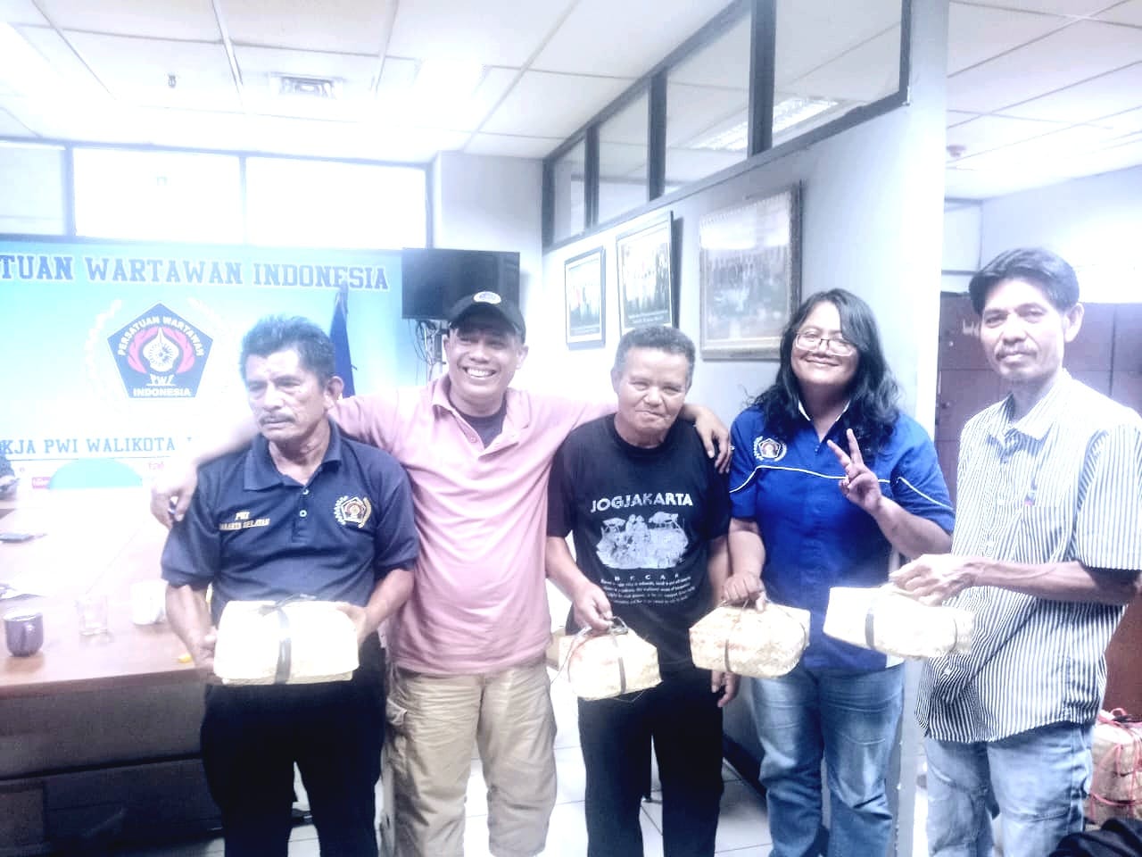 PWI Jaksel Berbagi Hewan Qurban Untuk Pengurus dan Anggota